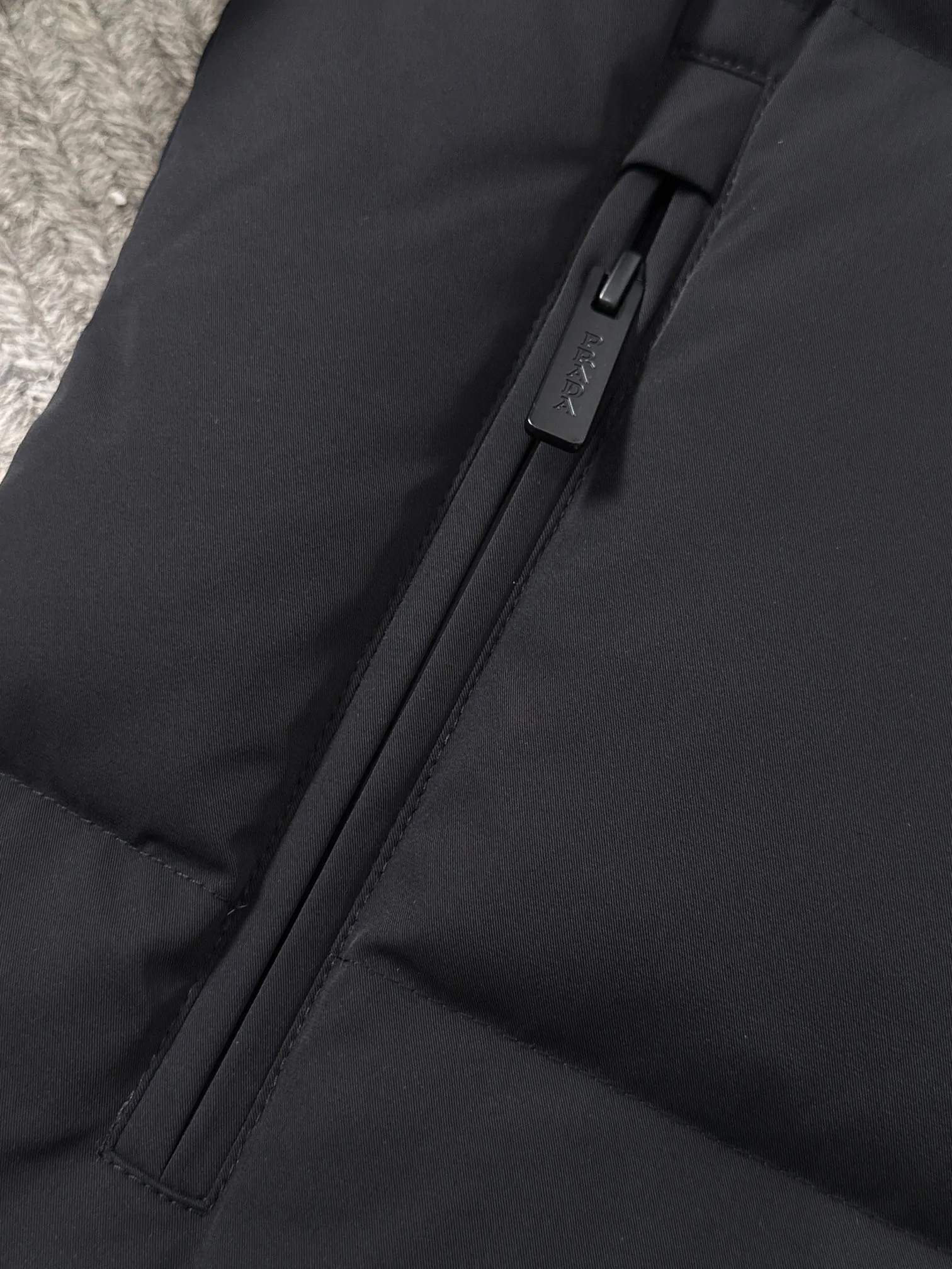 Prada winter jacket - Afbeelding 7