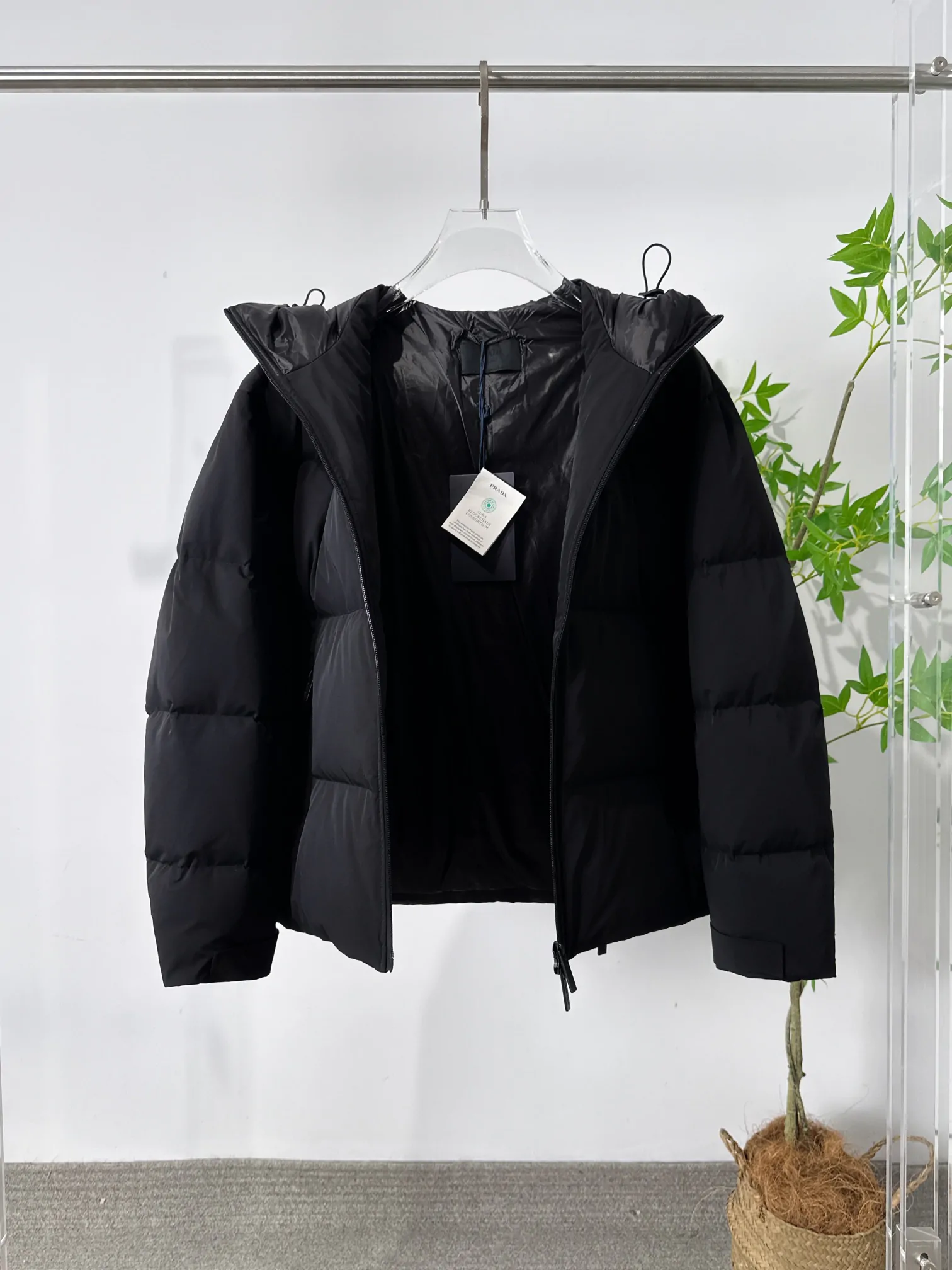 Prada winter jacket - Afbeelding 2