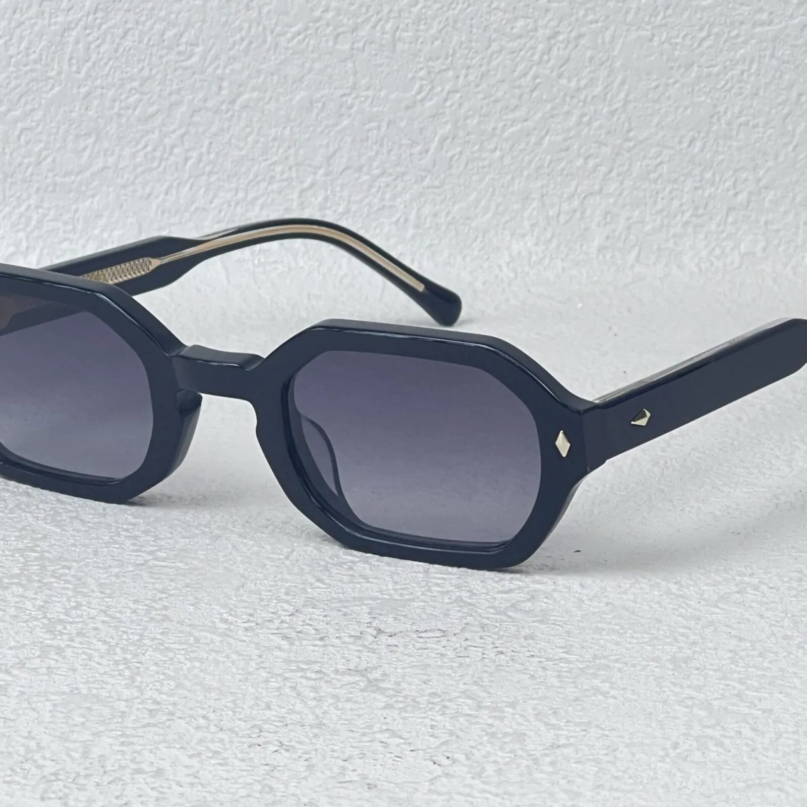 John Dalia Millia C100