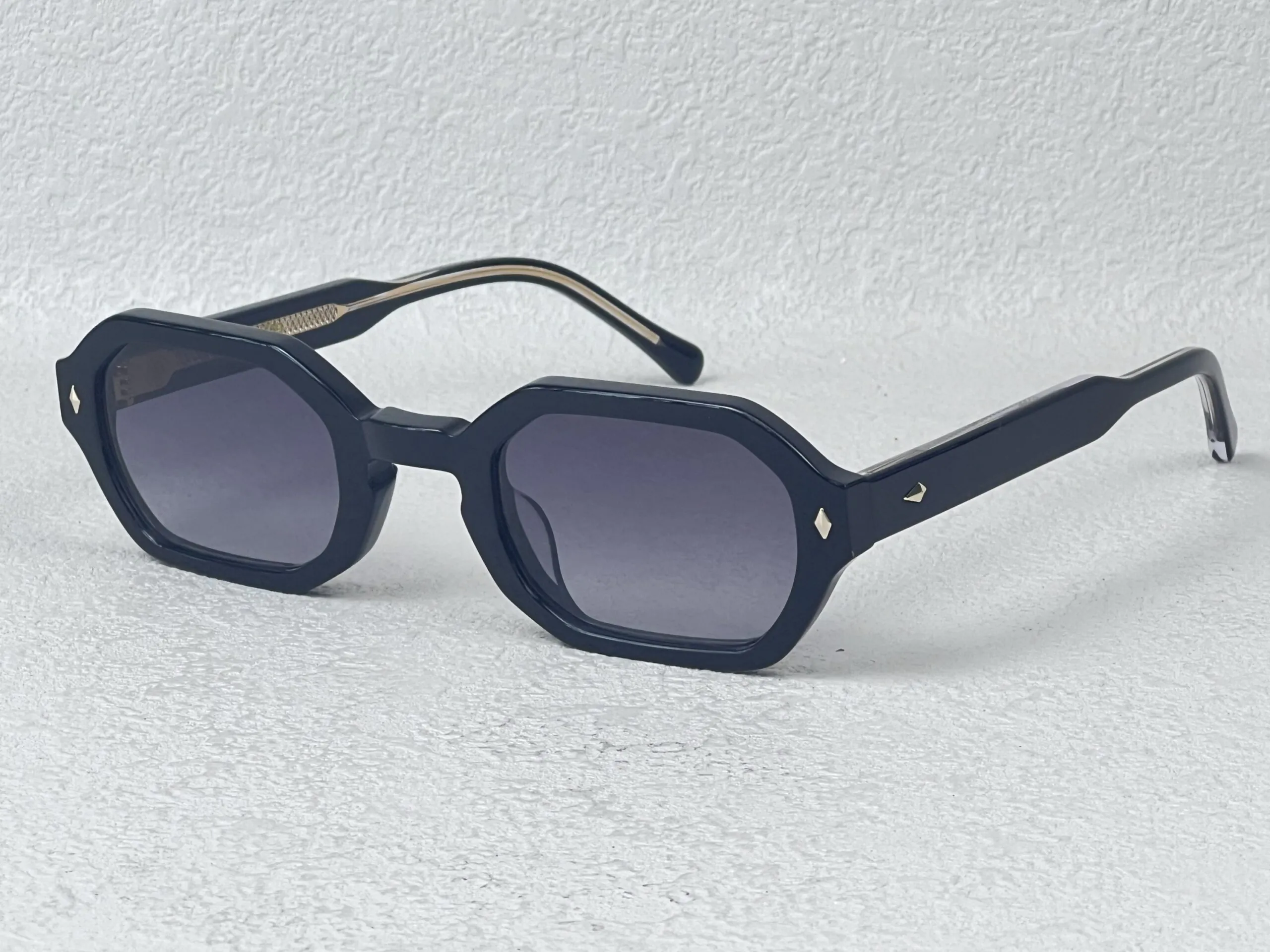 John Dalia Millia C100