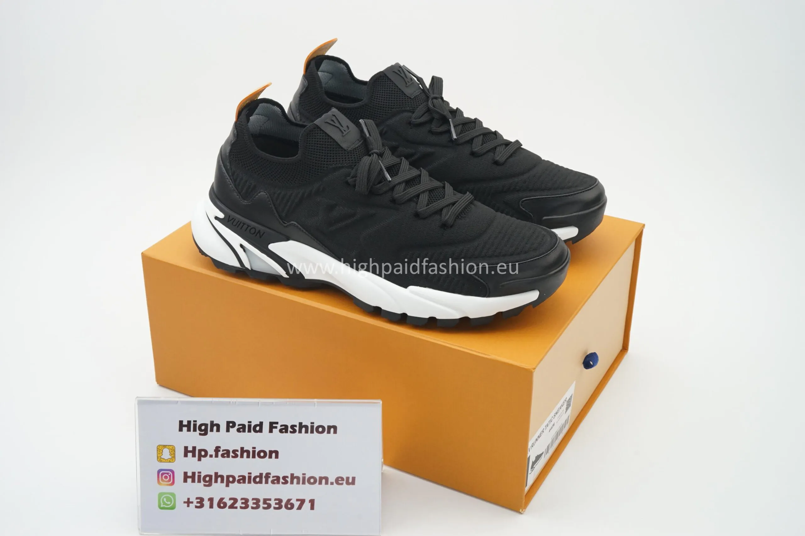 LV Runner Tatic Sneaker Black/White